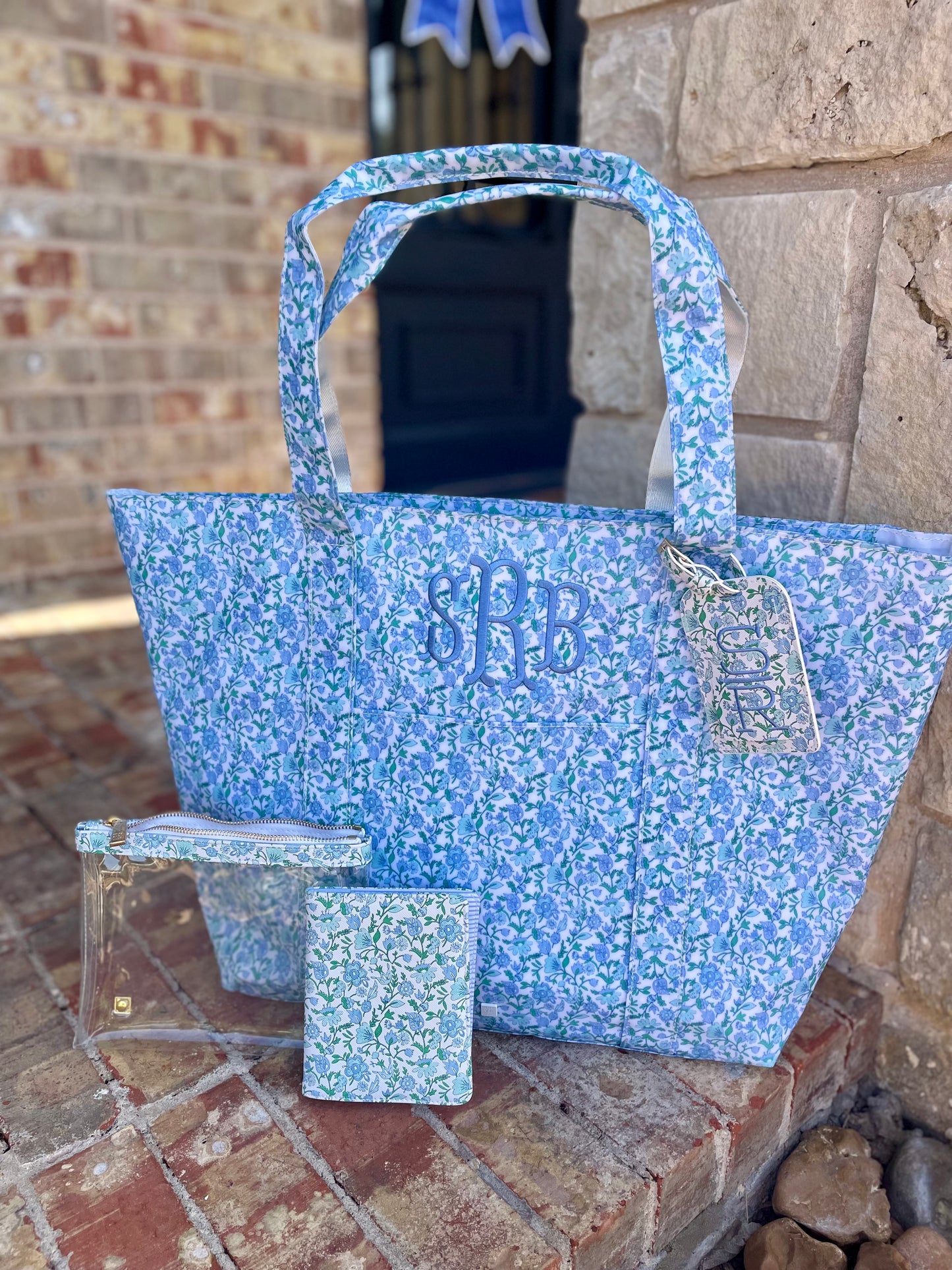 TRVL Travel Set